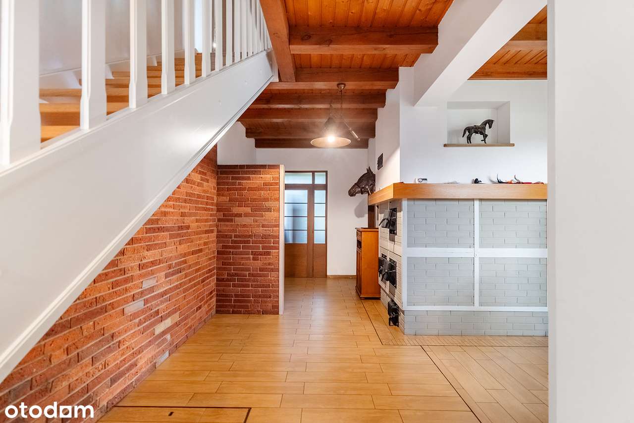 Wyjątkowy dom z duszą | 4038 m² działki | Stajnia i piękny ogród-8
