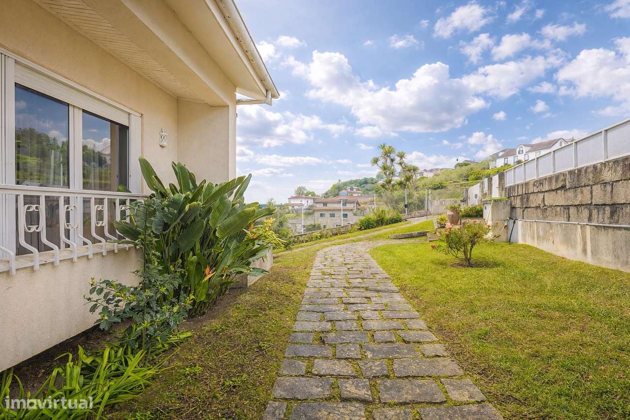 Moradia Independente T5 | Jovim (Atães) | Vista Panorâmica Rio Douro-52