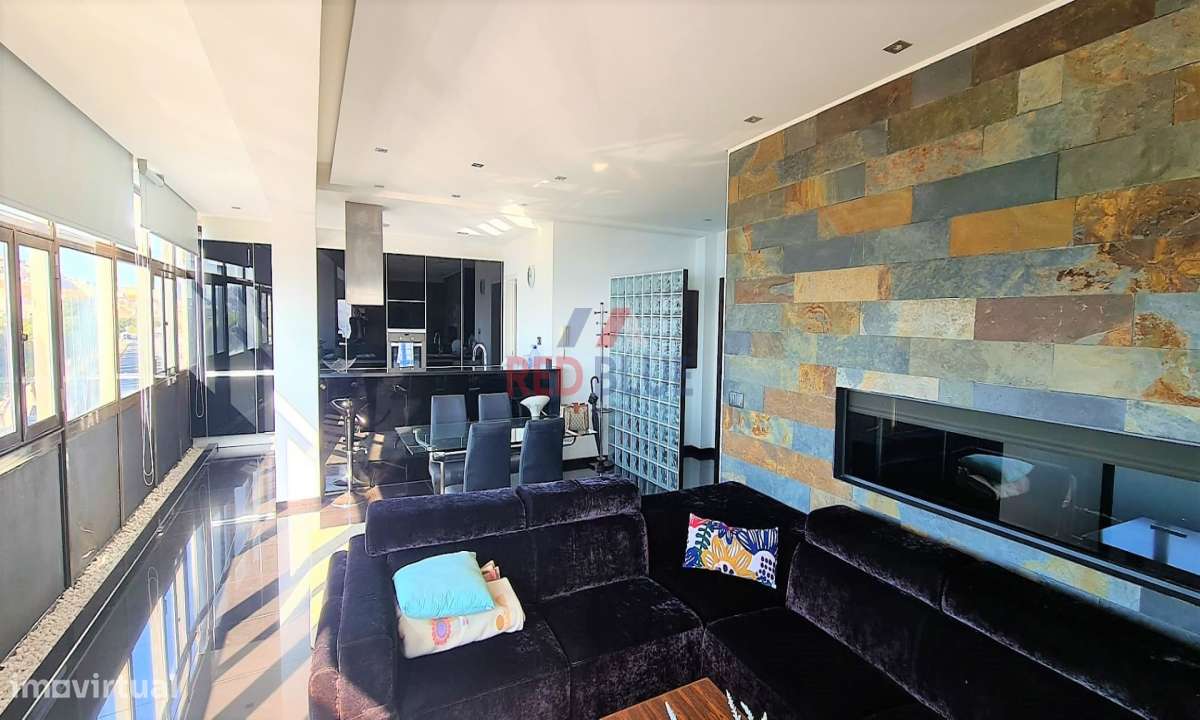 APARTAMENTO T2, 1ª LINHA DE MAR, PÓVOA DE VARZIM - Grande imagem: 2/18