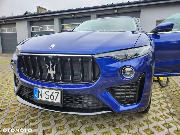 Maserati Levante Q4 GranSport - 8