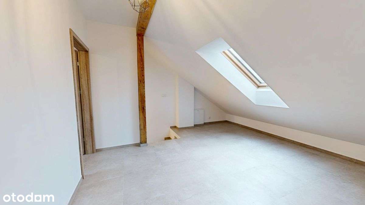 Dwupoziomowy apartament z ogródkiem w Centrum-13