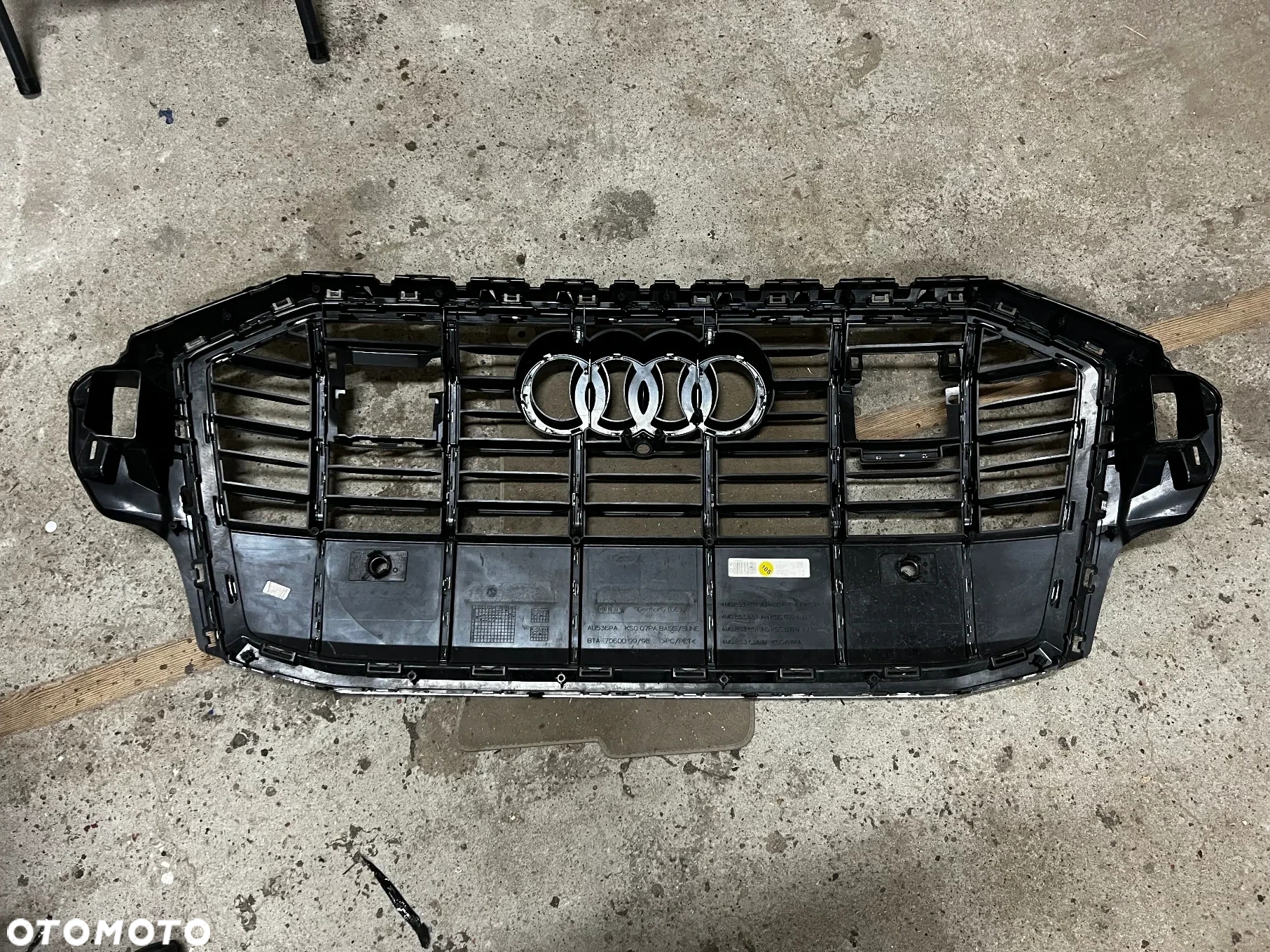 GRILL GRIL ATRAPA AUDI Q7 LIFT 4M0 853 651 AJ / AH / AG 2019 - 2024 - 2