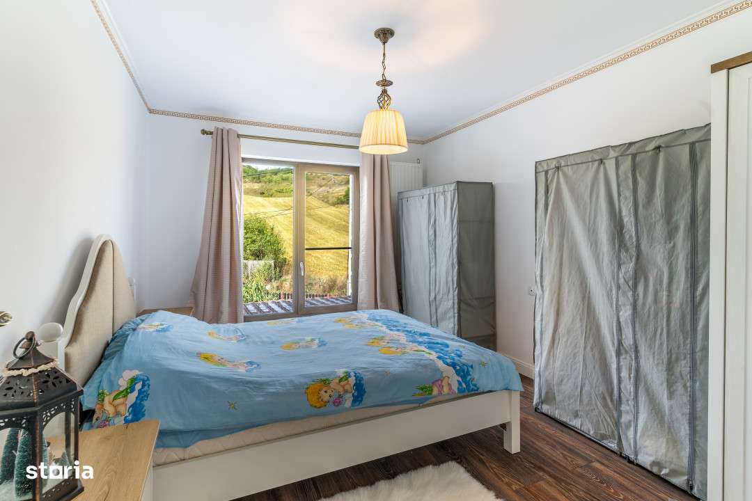 Proprietate deosebita cu piscina, Gadalin, Comision 0%-7