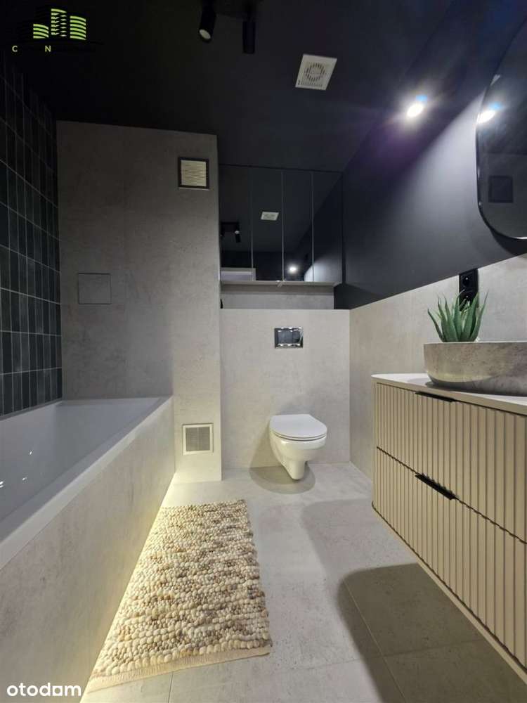 4 pokojowe mieszkanie na poszukiwanym 2 pietrze.-3