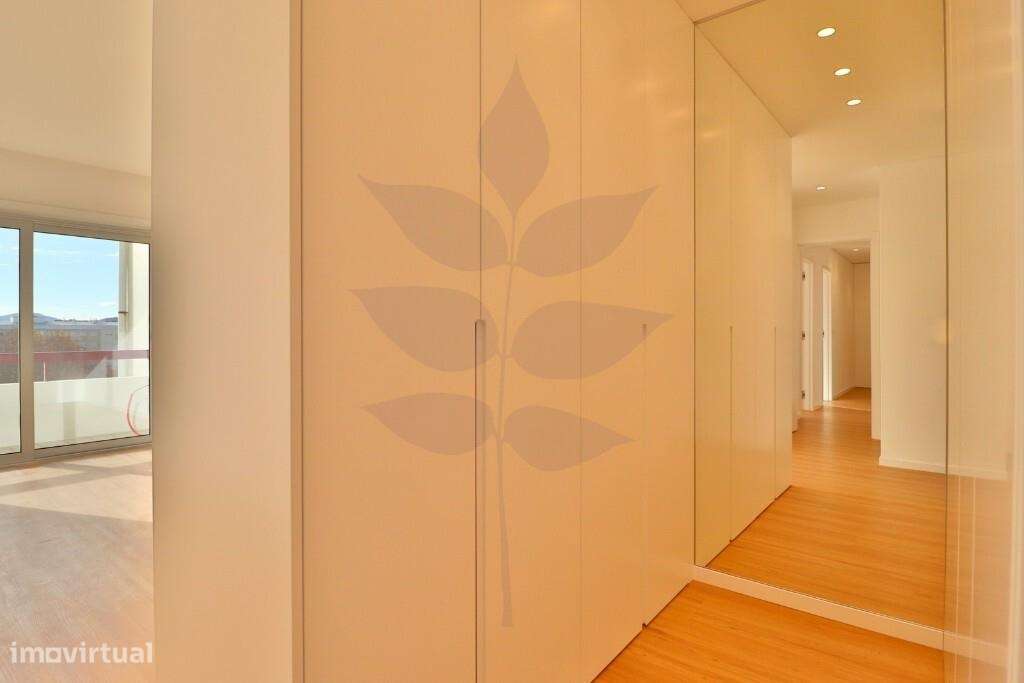 Apartamento T3 Renovado – São Victor, Braga-21