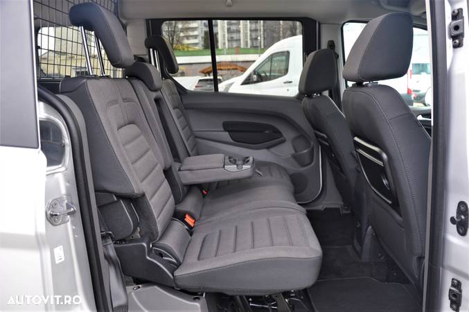 Ford Grand Tourneo Connect Automatic - 14