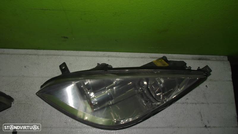 Farol Esquerdo Mitsubishi Colt - 2005 / 2008 - F934 - 3