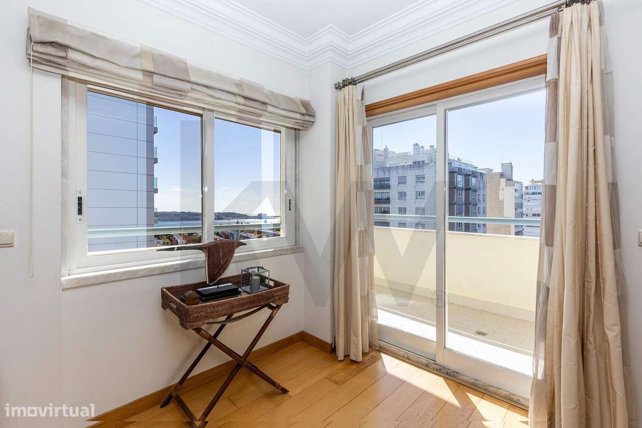 Apartamento T3 com Vista Rio – “Towers Residence Restelo” - Grande imagem: 4/36