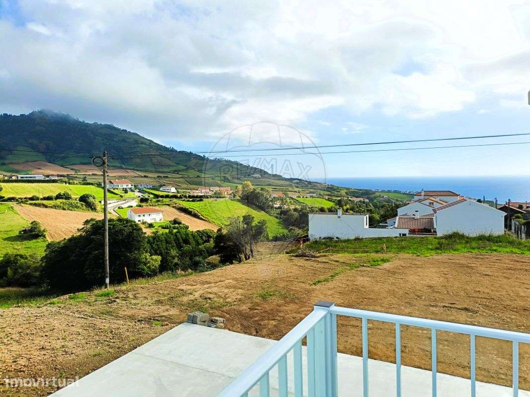 Moradia T4 para venda - Grande imagem: 2/30