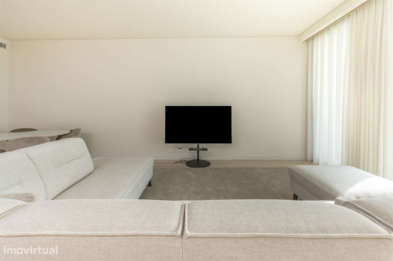 Apartamento T2 na Urb. Bayview, Cascais.-13