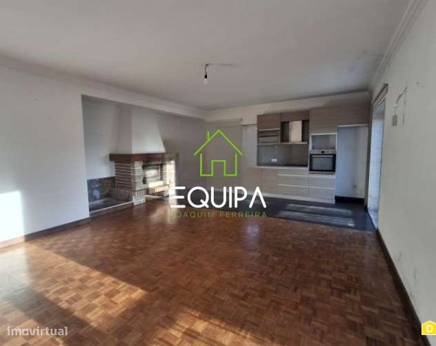 Moradia Geminada, tipologia T-4 em Felgueiras, Distrito de Porto. Imó - Grande imagem: 5/24