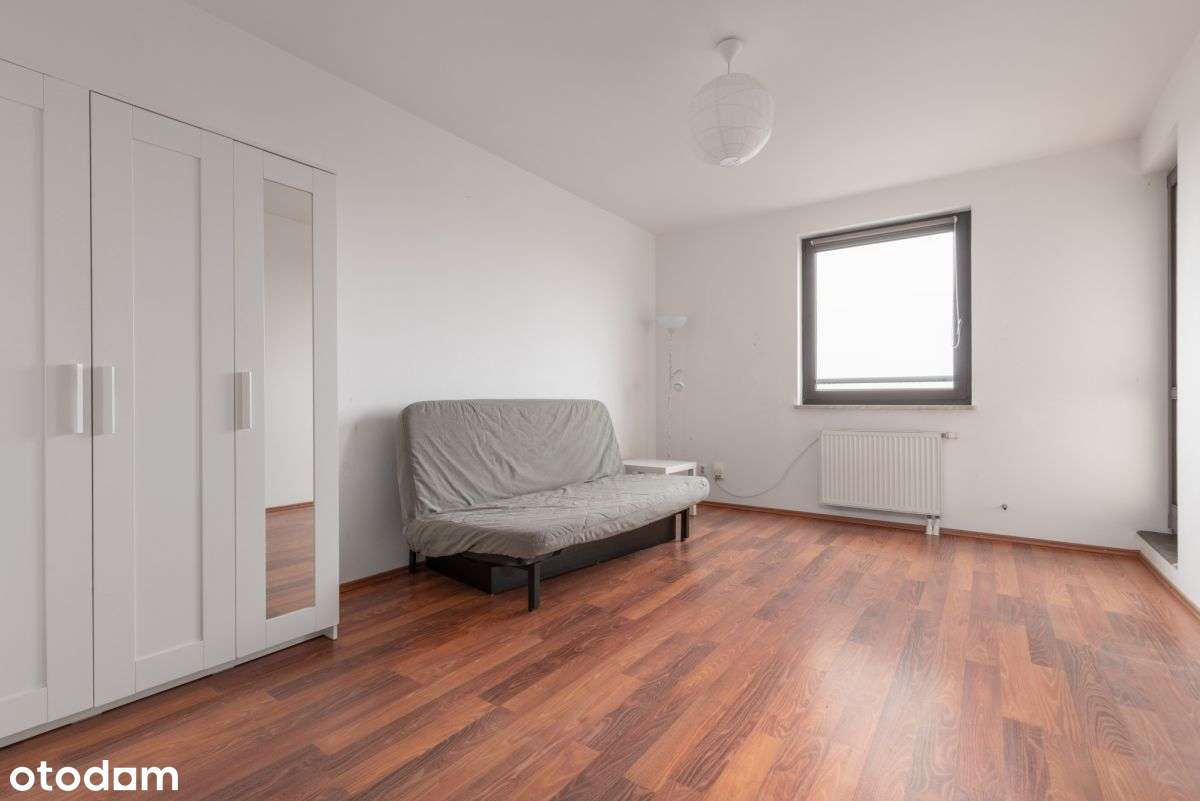 Metro 3 min.  Dwustronne  Loggia  Miejsce post.-2