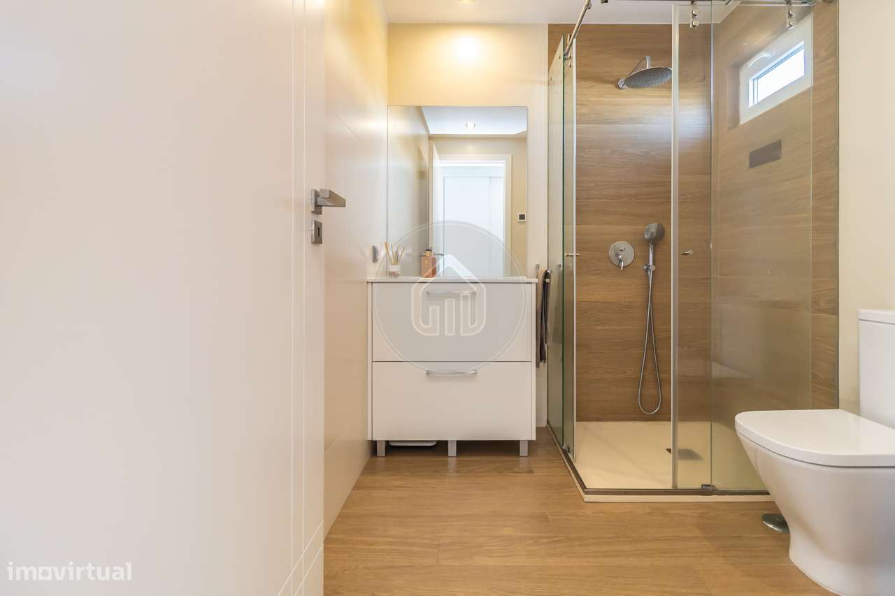 Moradia V5+1 | Piscina, vista mar e jardim | Porto Salvo, Oeiras-33