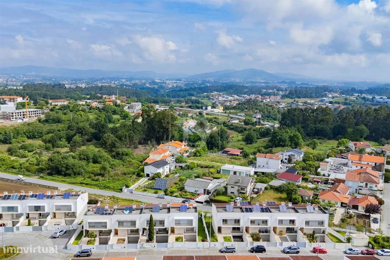 Moradia T4, Equipada e Mobilada, em Gamil, Barcelos-38