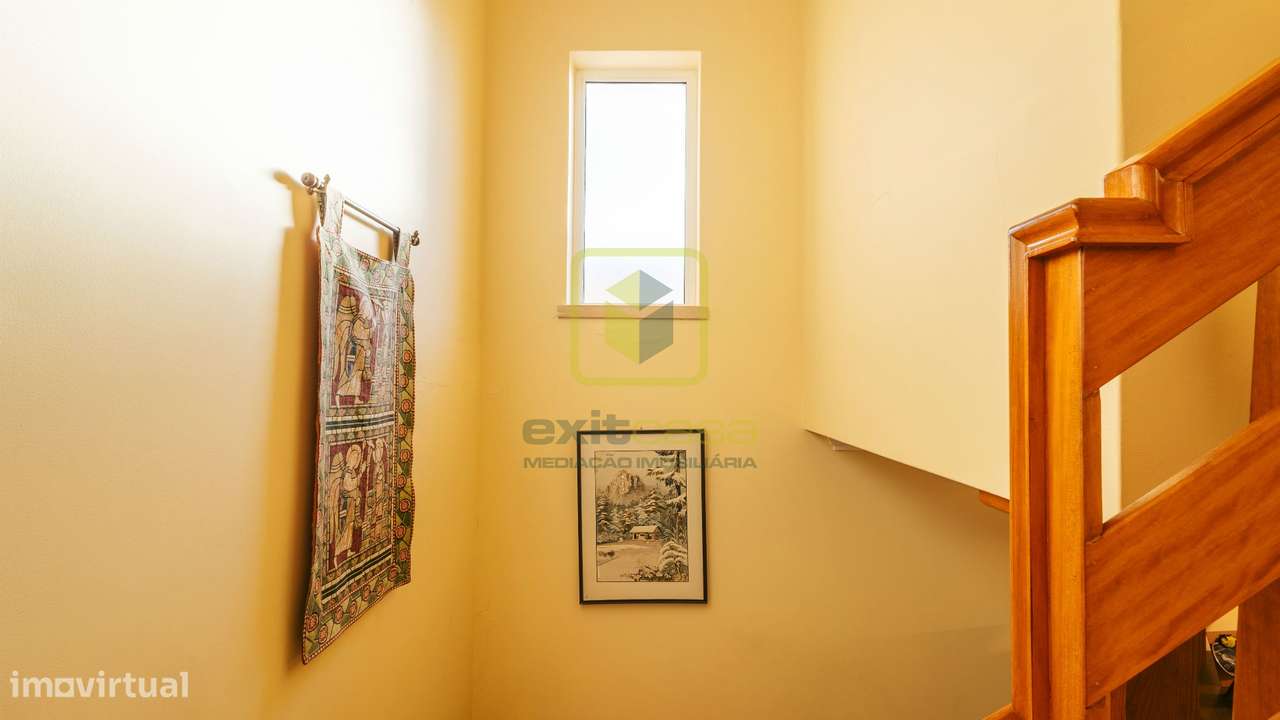 Moradia T3 Geminada-23