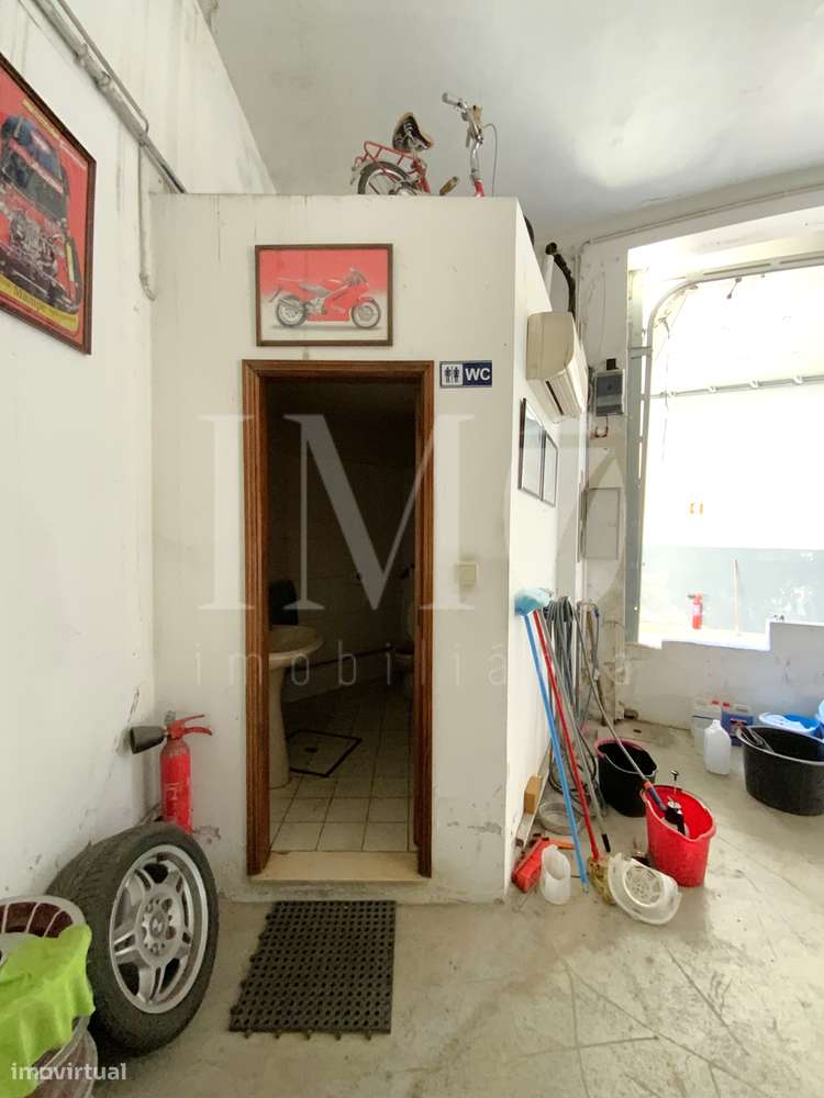 Garagem / Armazém com 600m2 - Maximinos, Braga - Grande imagem: 4/6