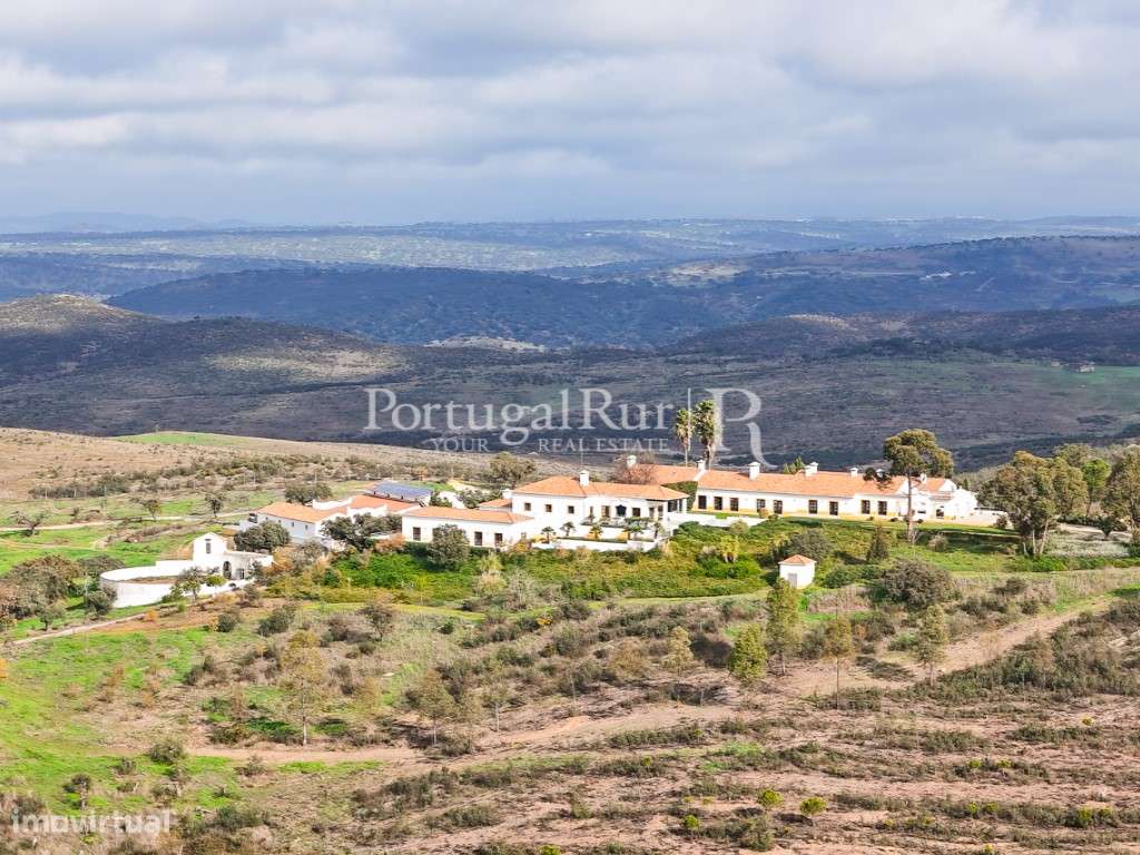 Herdade de Caça Maior com 1000 Hectares + 4 Apartamentos + Anexos-9