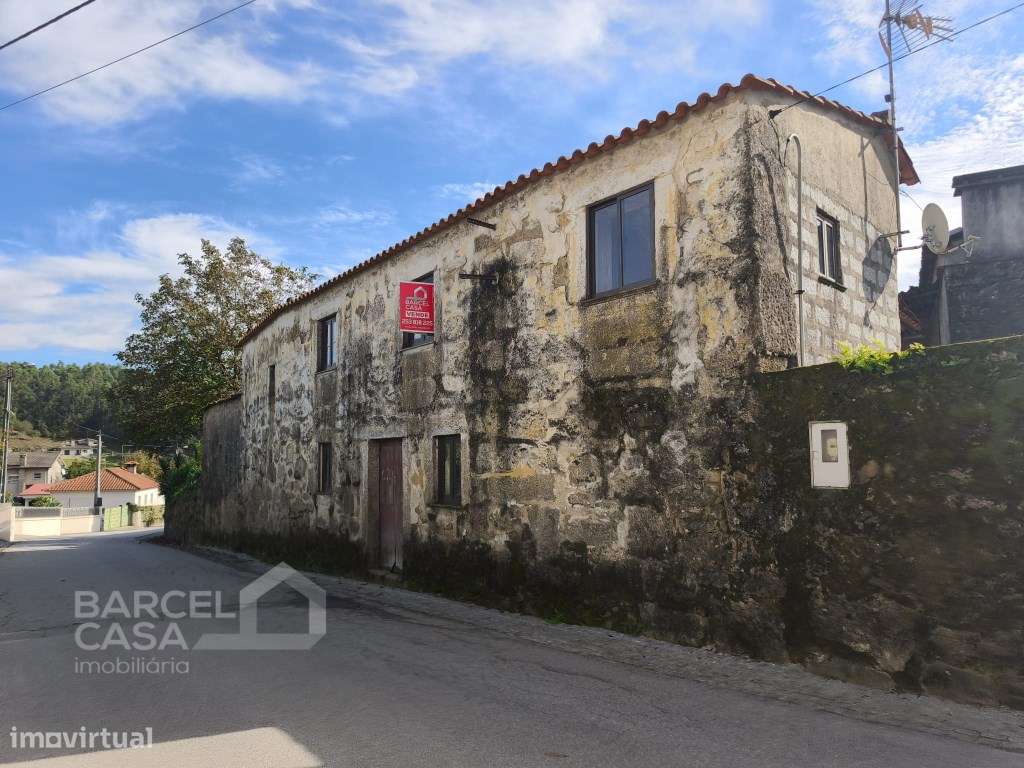 Oportunidade Única - Moradia para Restauro com Vistas Panorâmicas!-5