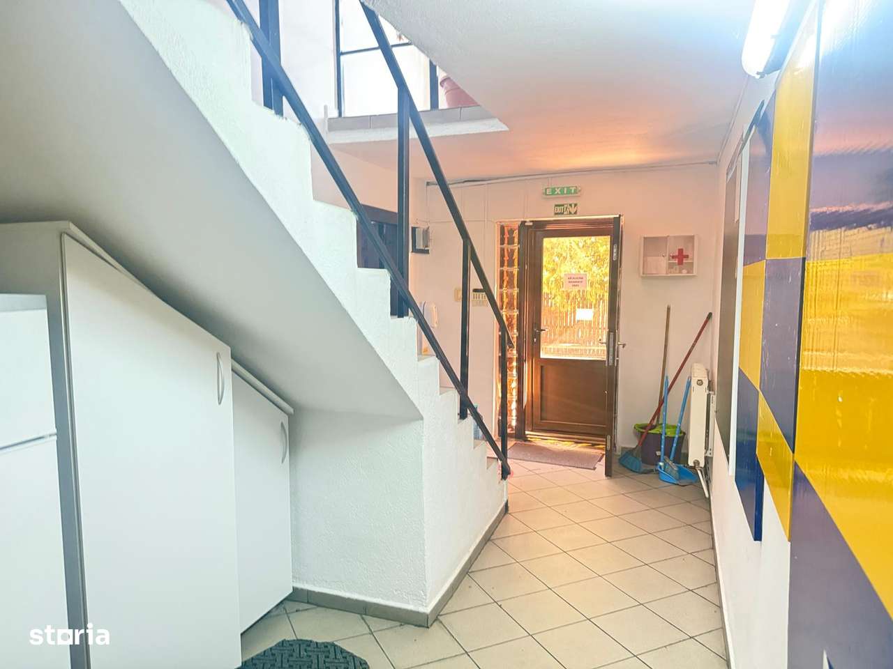 Cladire spatii birouri, P+1, 8 camere+dependinte, Targoviste, micro 5-10