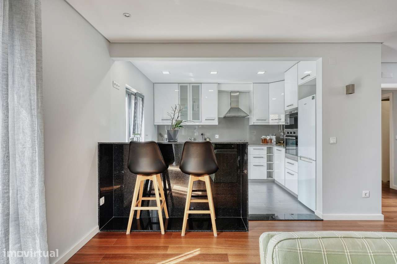 Apartamento de Luxo no Coração de Cascais | Rooftop com Vista Mar-12