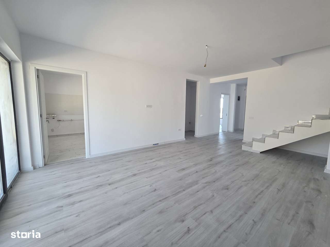 Vila P+M- Finisata complet-160 mp utili - Imagine principală: 3/20