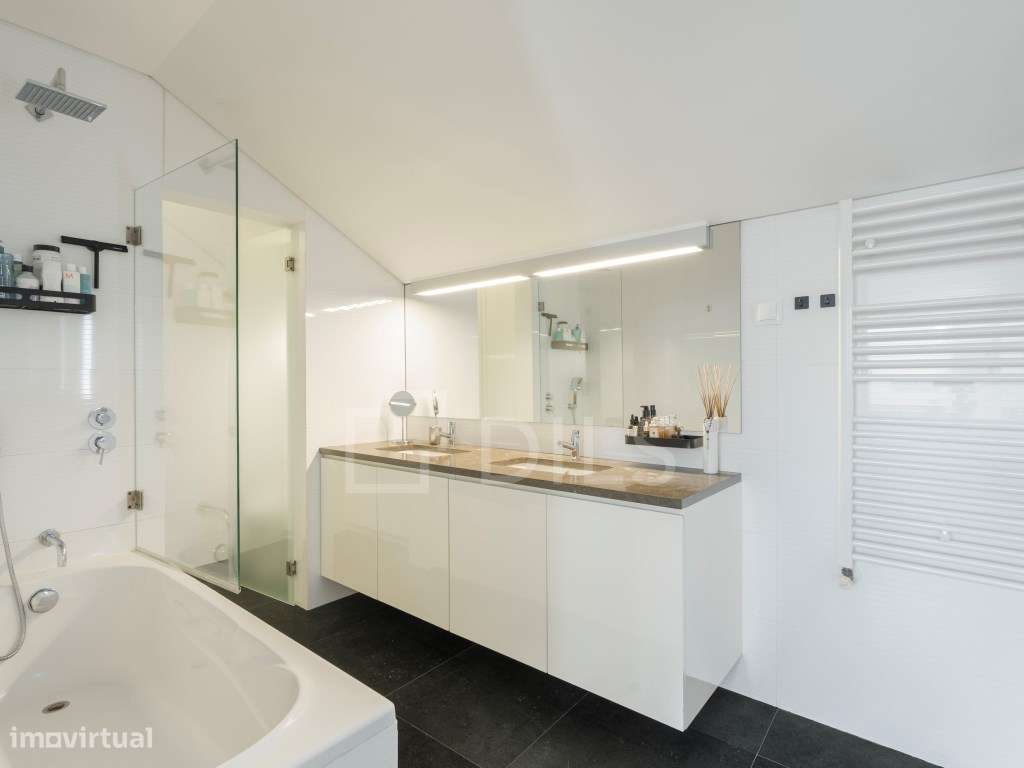 Apartamento T3 duplex com vista rio e garagem privativa, na Estrela...-19