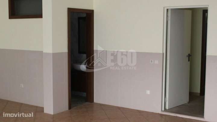 EXCELENTE MORADIA T4-11