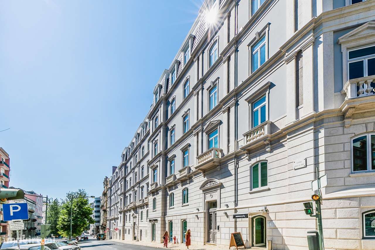 T2  | Condomínio de Luxo | Lisboa Centro | Av Duque de Loulé-27