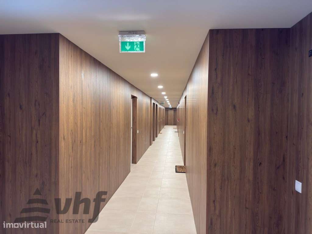 Estúdio Novo com Acabamentos Premium e Lugar de Garagem-9