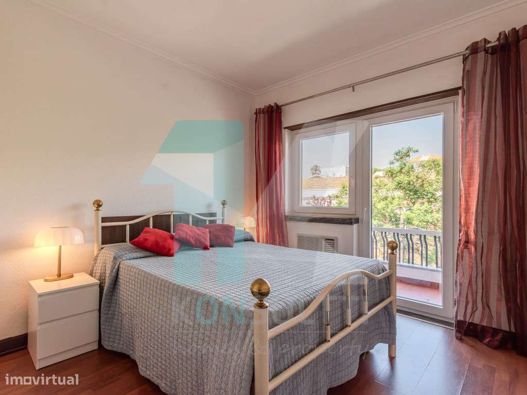 Apartamento T1 c/varanda junto à Praia de Santo Amaro de Oeiras-8