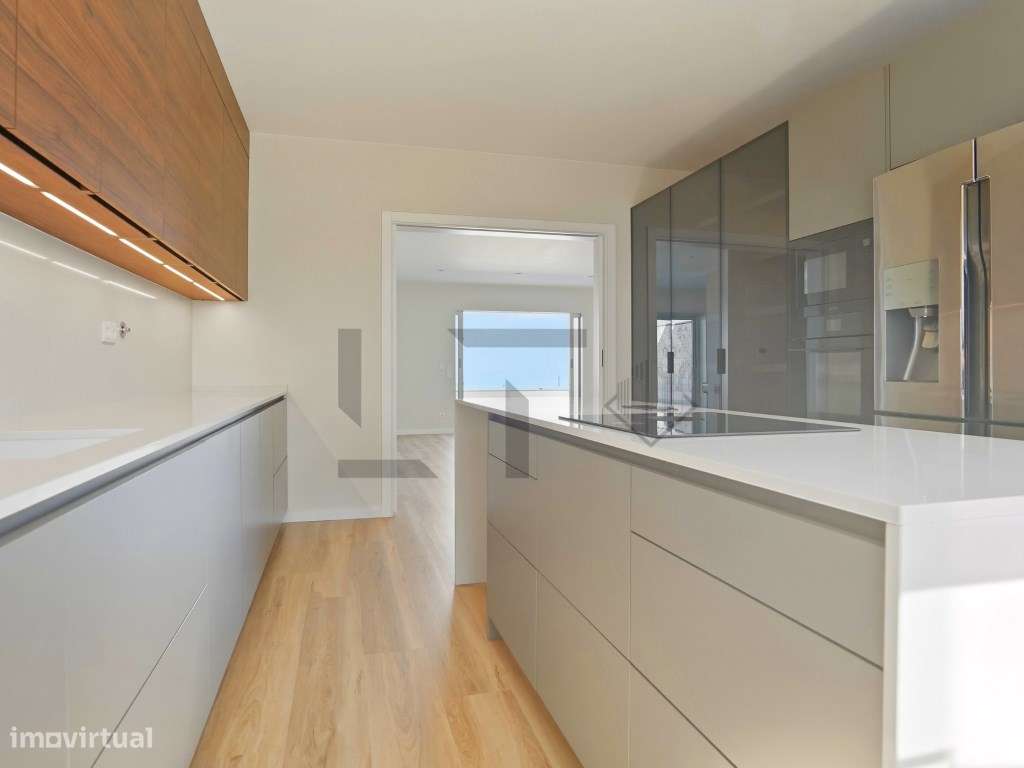 Penthouse T3 (possível T4) com Terraço, plena vista Rio e Garagem, ...-21