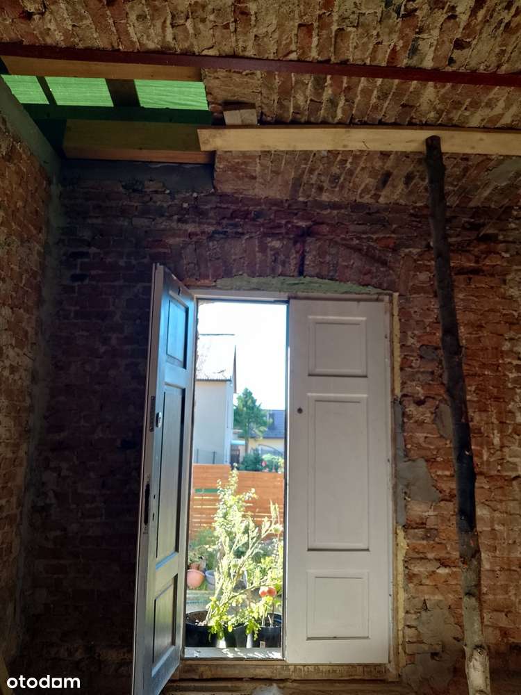 Nietypowy dom dwurodzinny-8