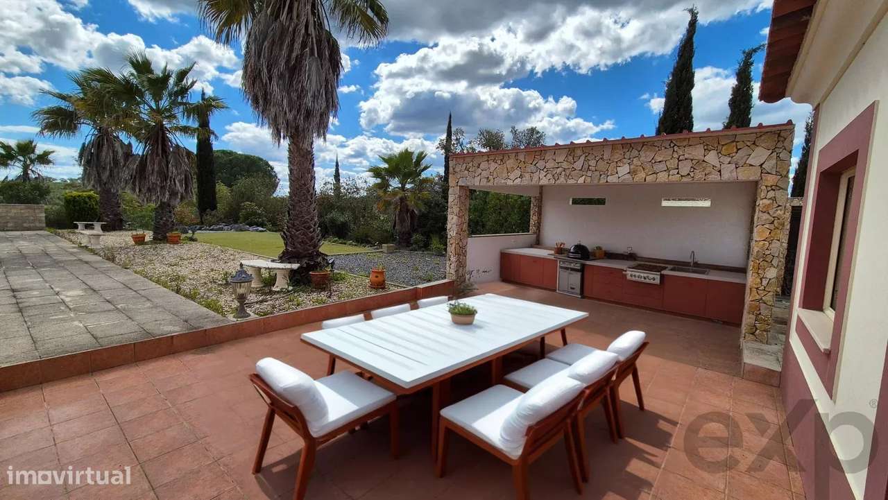 Casa senhorial privada com piscina em mais de 5 hectares.-4