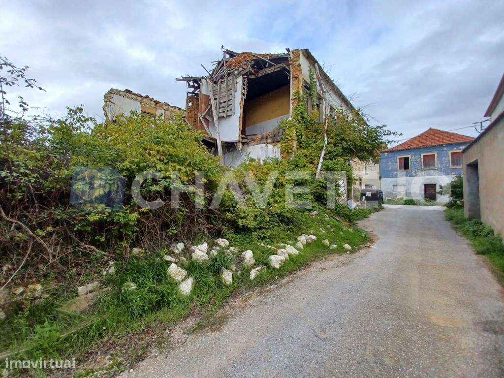 Dois prédios para reconstruir em aldeia a 7 km de Tomar perto de es... - Grande imagem: 4/15