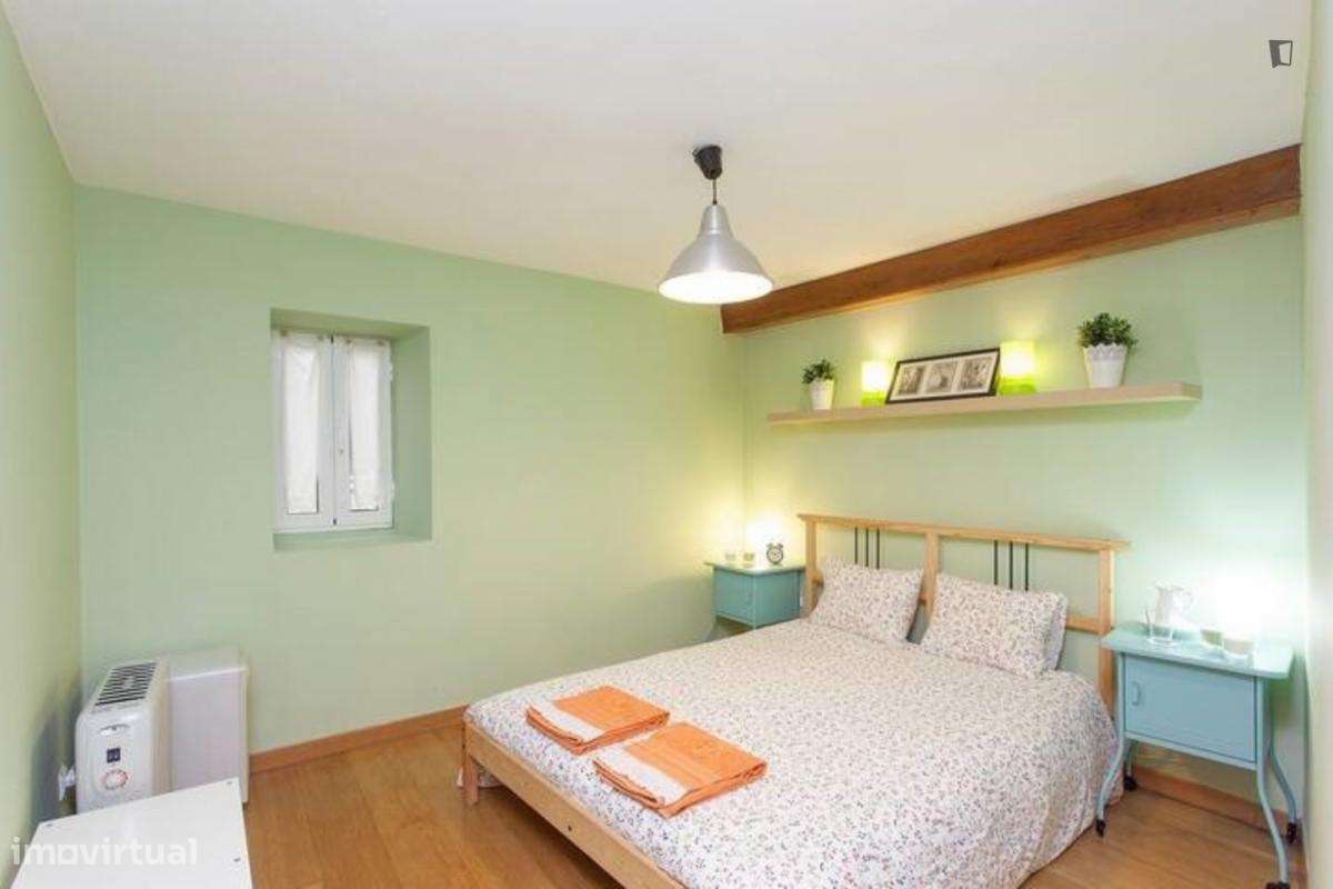 Apartamento com 2 quartos - localizado em Sé Lisbon - Grande imagem: 2/10