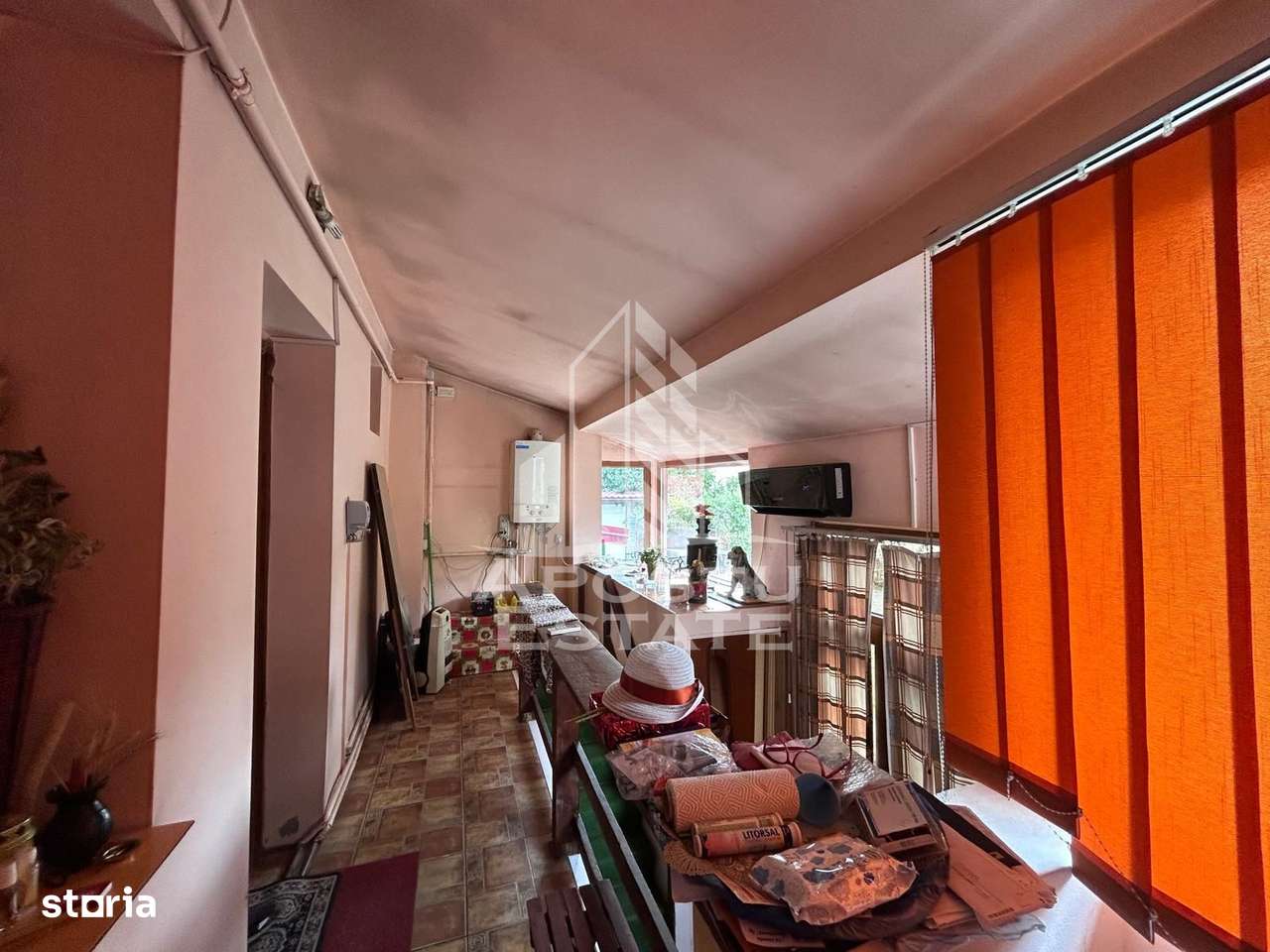 Casa la curte comuna cu doar 5 locatari, in Piata Maria. - Imagine principală: 2/9