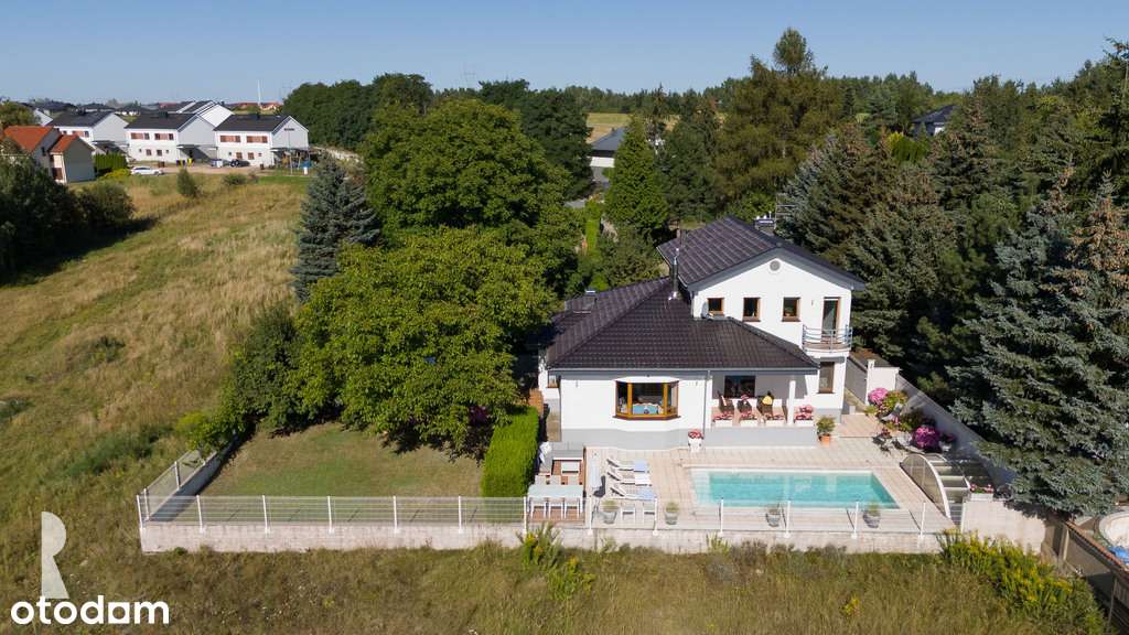Piękna willa z basenem blisko Kiekrza-16
