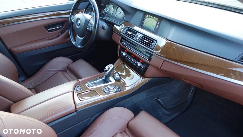 BMW Seria 5 520d Luxury Line - 34