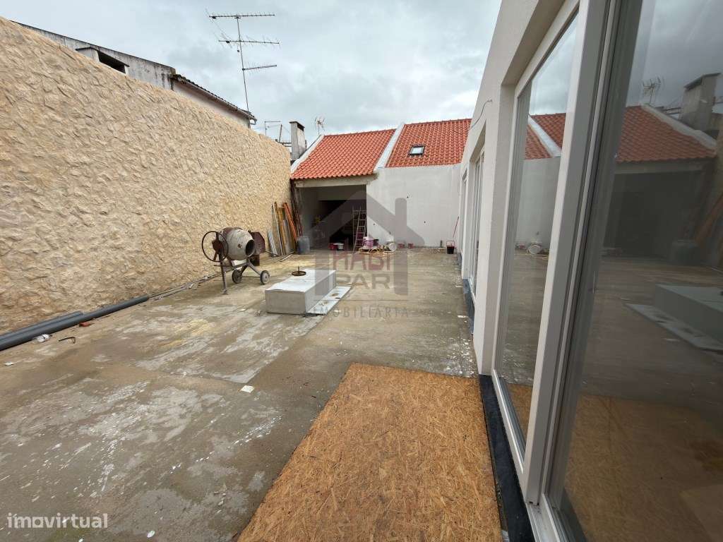 Excelente Moradia T3+1 Centro de Benavente - Grande imagem: 2/32