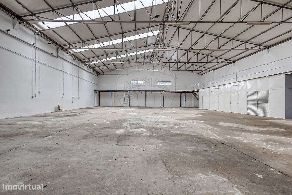 Armazém  para arrendamento - Grande imagem: 2/19