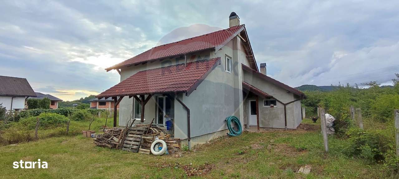 DE VANZARE casa la 10 min de oras - Imagine principală: 3/8