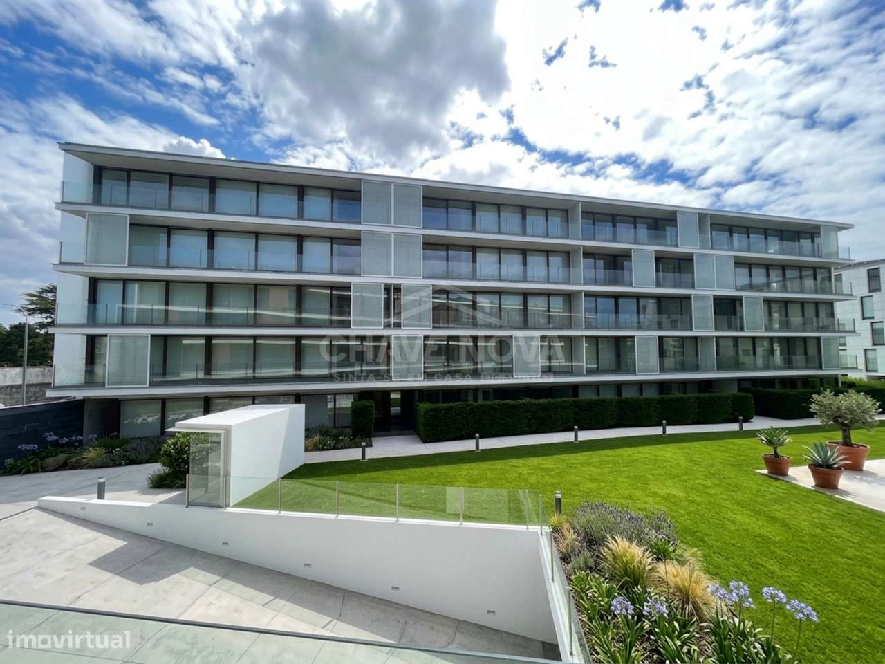 Apartamento T2+1 em Guerra Junqueiro Residence | Massarelos | Porto-0