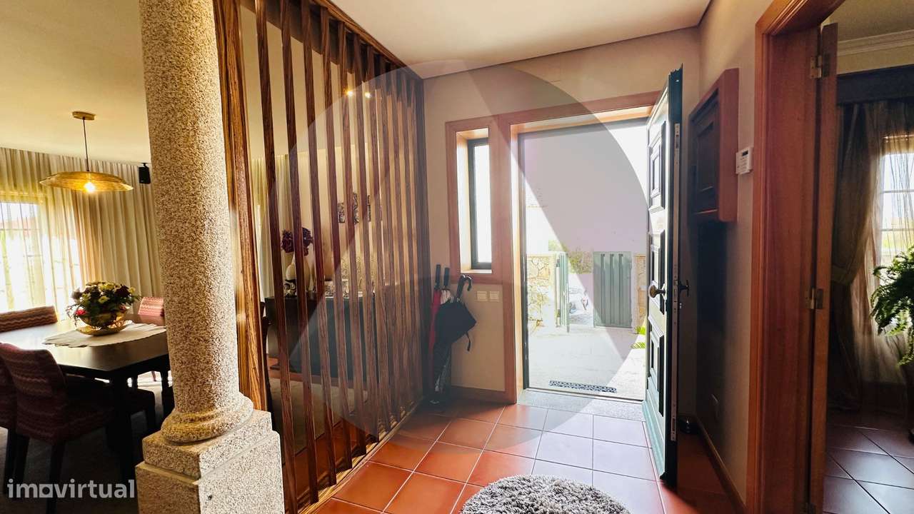 Fantástica moradia T6 c/ piscina-1