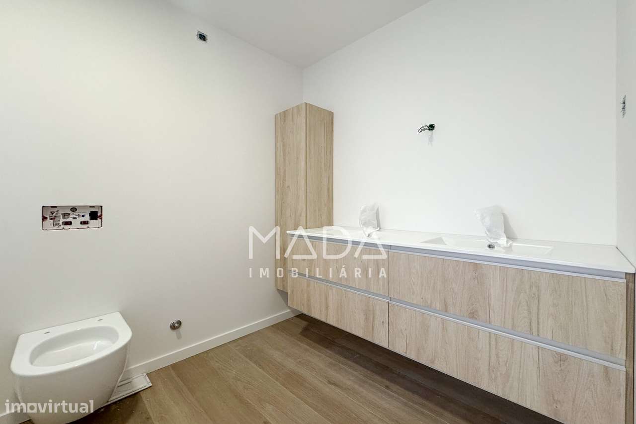 Moradia, 204 m², Lanhoso-16