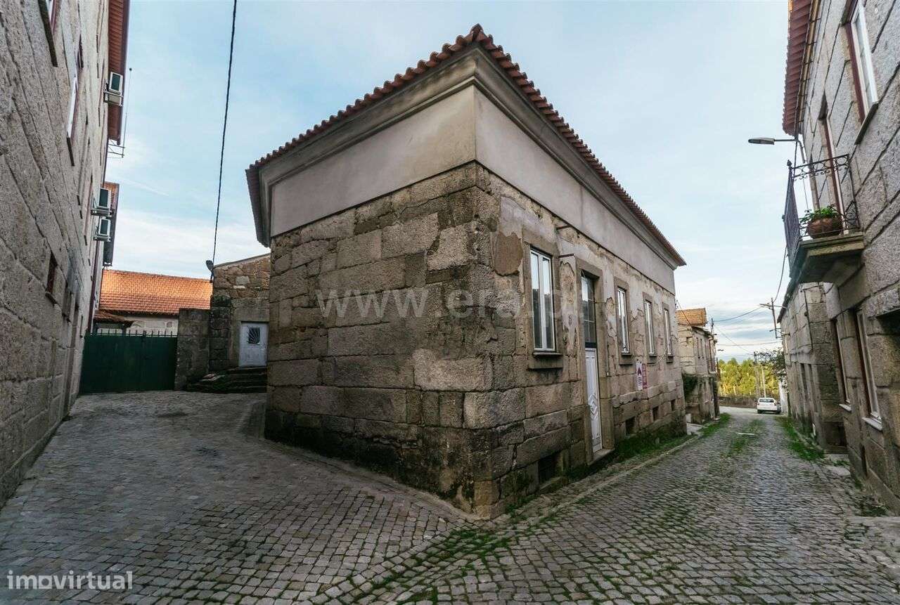 Moradia / Gouveia, Rio Torto e Lagarinhos - Grande imagem: 4/16