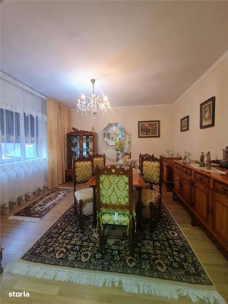 Casa D+P+E  zona Garii Oradea - Imagine principală: 2/20