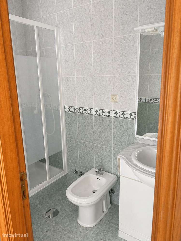 Moradia T4 | Box 2 Carros | Jardim | Metro | Rio Tinto | Exclusivo-30