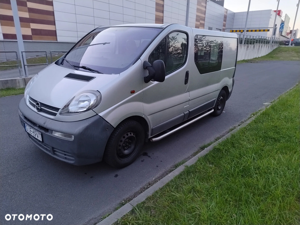 Opel Vivaro - 1