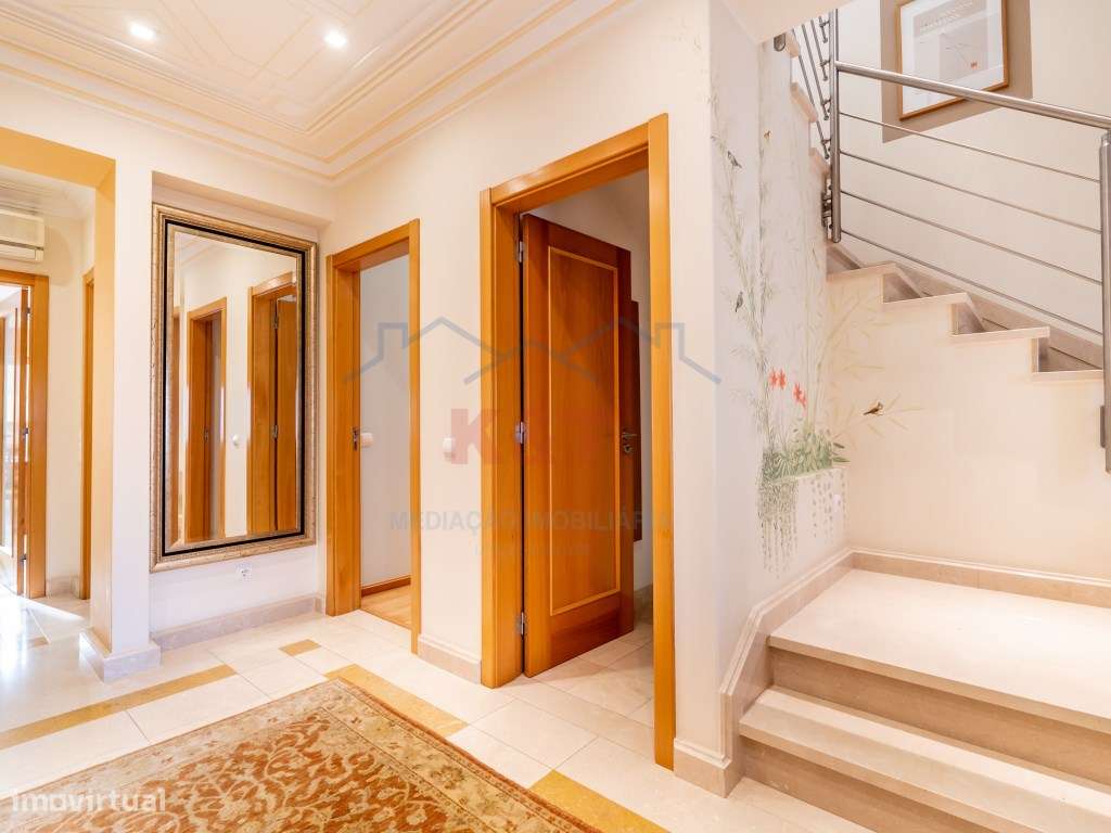 Moradia T5 de Luxo + Apartamento T3 - Lagoa-36