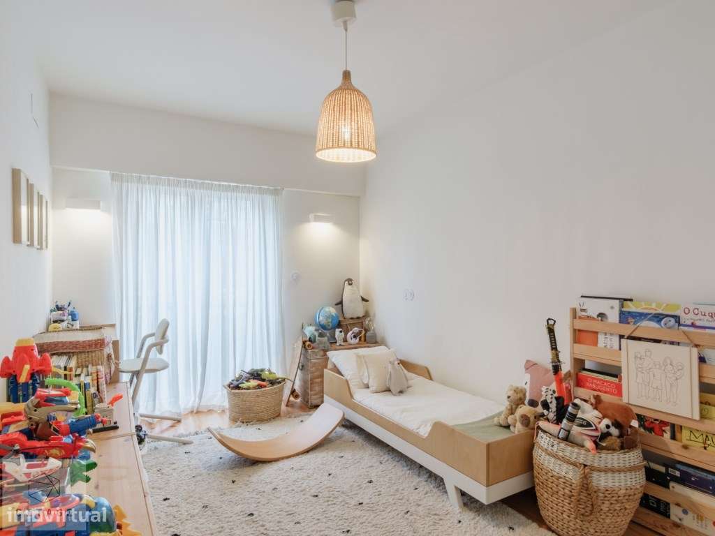 Apartamento T4 Restelo com terraço-27